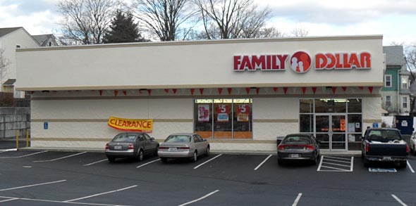 Family Dollar Storefront